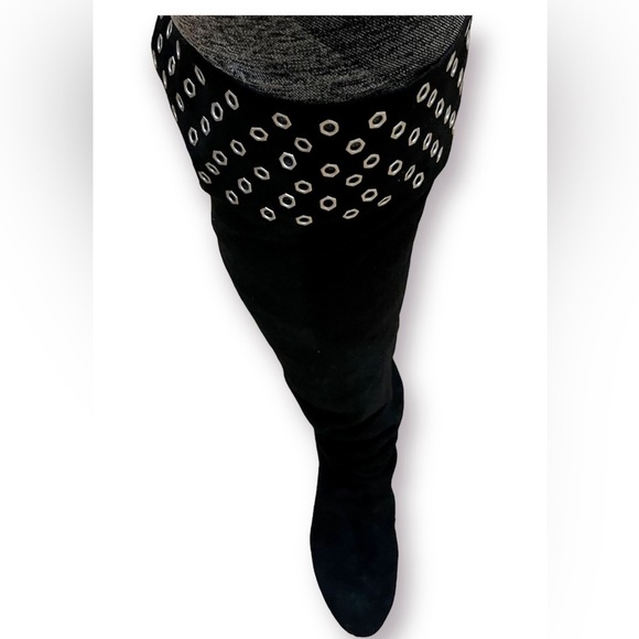 Vero Cuoio Suede Knee Boots Grommet Detail Size 7 But Fits Like An Size 8. - Picture 4 of 5